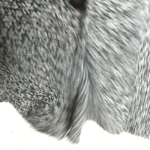 VTG Silvia Novelli Women’s Gray Two Button Long Sleeve Cardigan Italy Size S - Picture 11 of 14